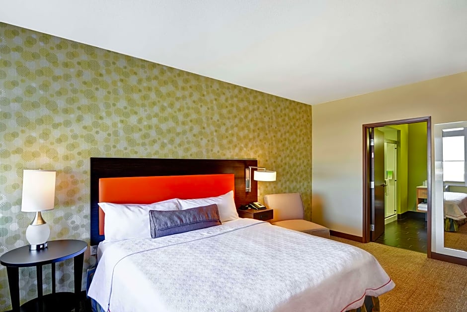 Photo 1 of 4 of 1 King Bed Suite
