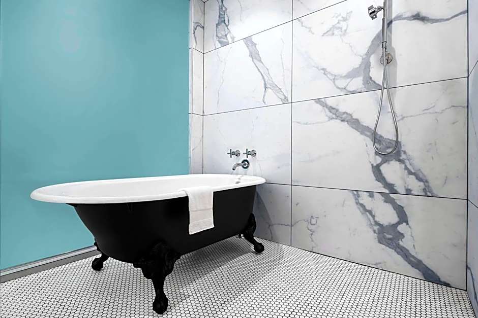 The Oaklander Hotel, Autograph Collection by Marriott