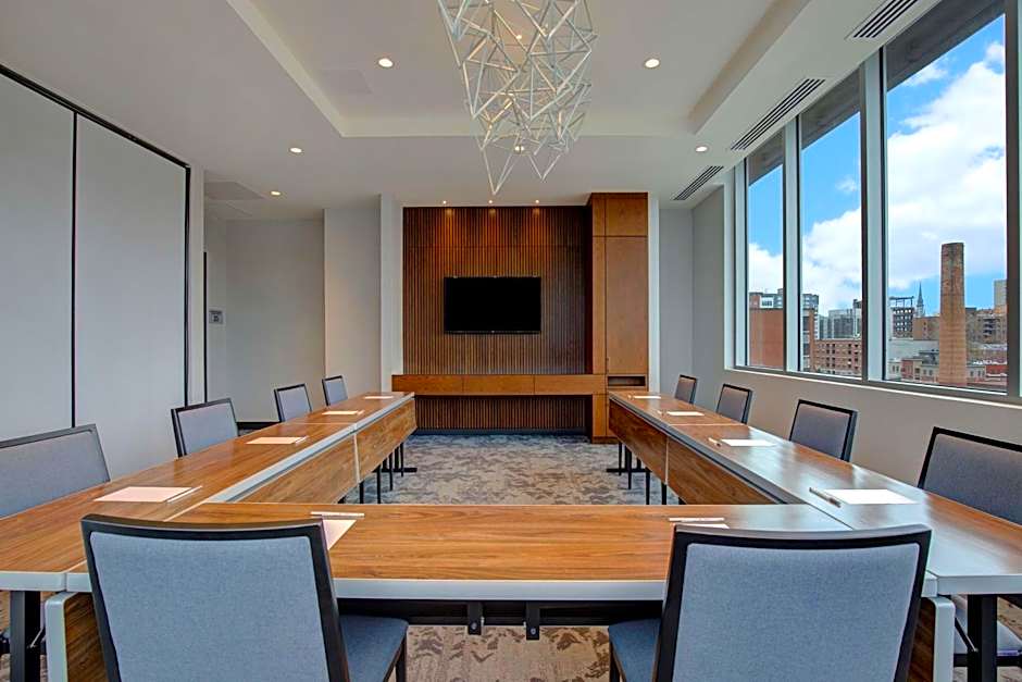 Homewood Suites By Hilton Montreal Downtown