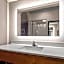 La Quinta Inn & Suites by Wyndham Jackson Airport/Pearl