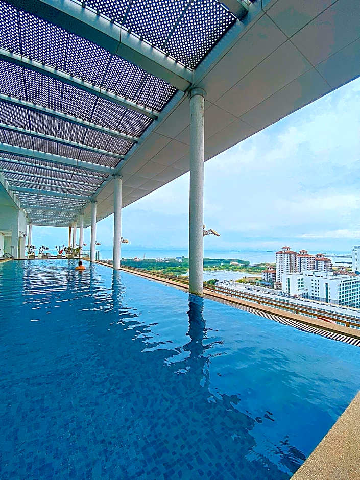 Straits Suite by C Homestay Malacca