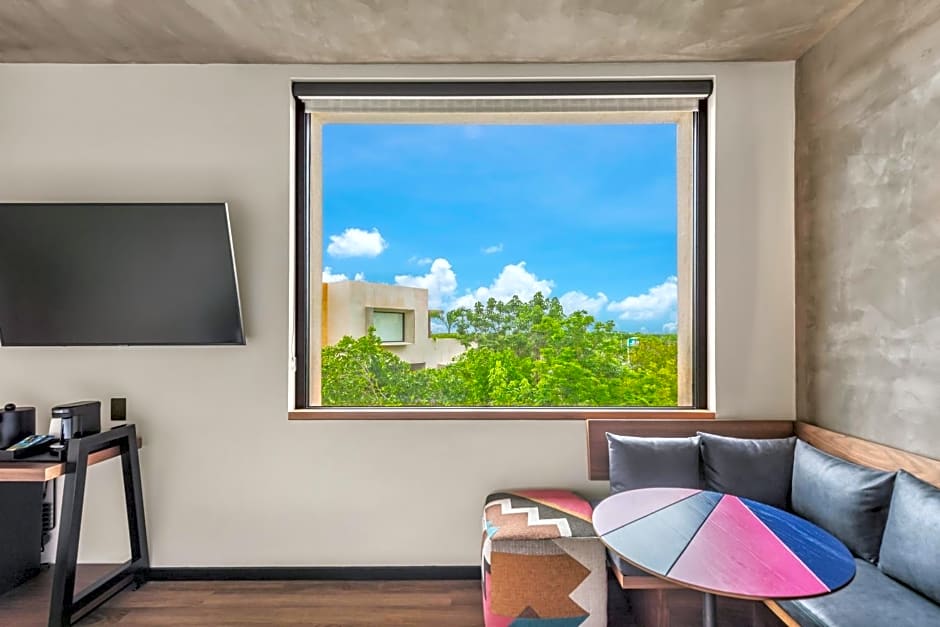 Aloft Tulum