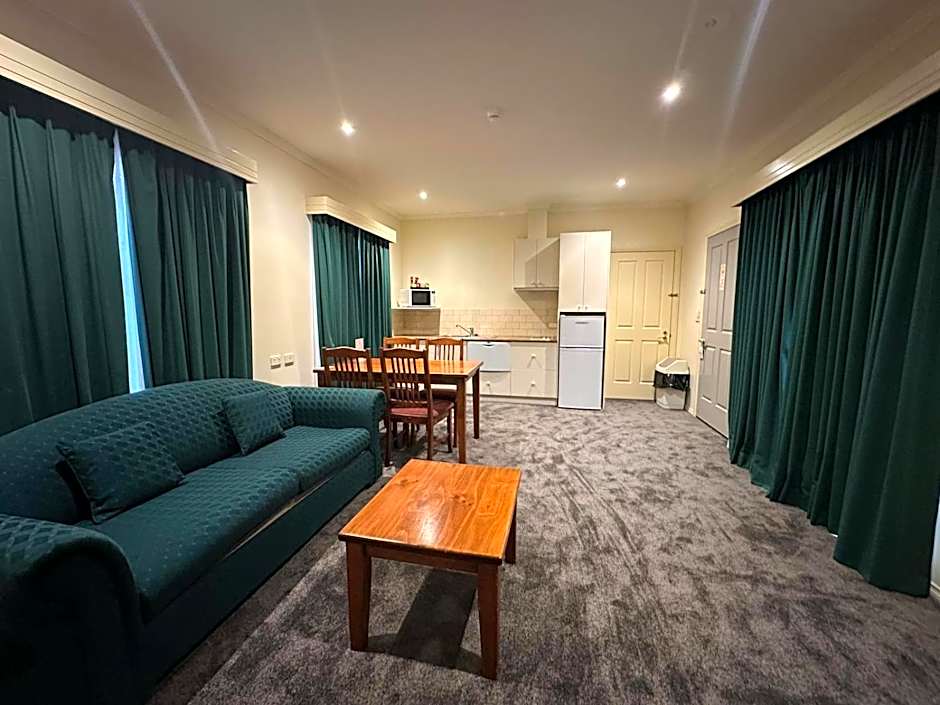 Crystal Inn