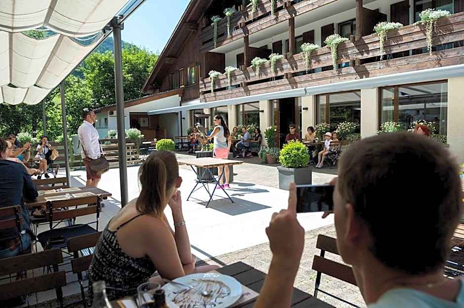 Hotel Falknerei Galina