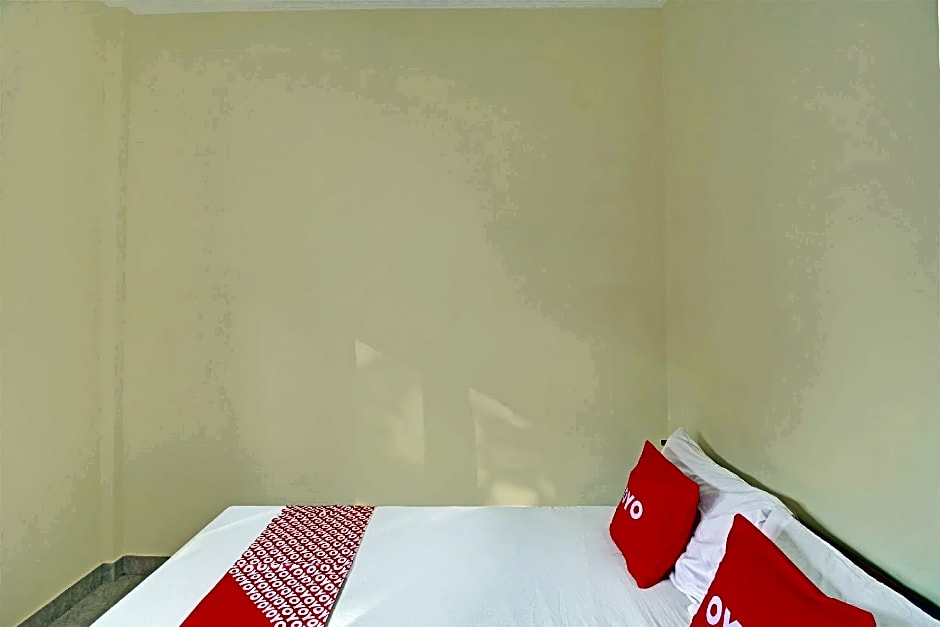 OYO 92952 Nirmala Guest House