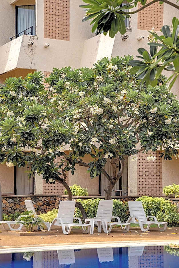 Tropicana Hotel (SHA Extra Plus)