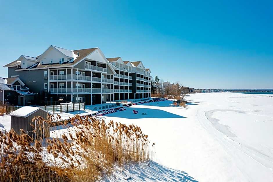 Cherry Tree Inn & Suites