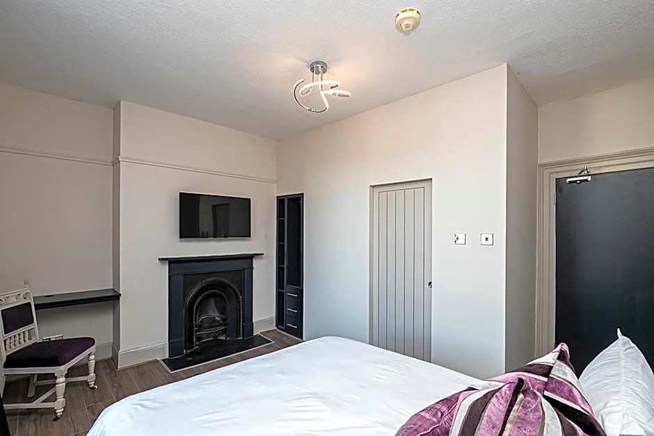 Pages Hotel and Guesthouse