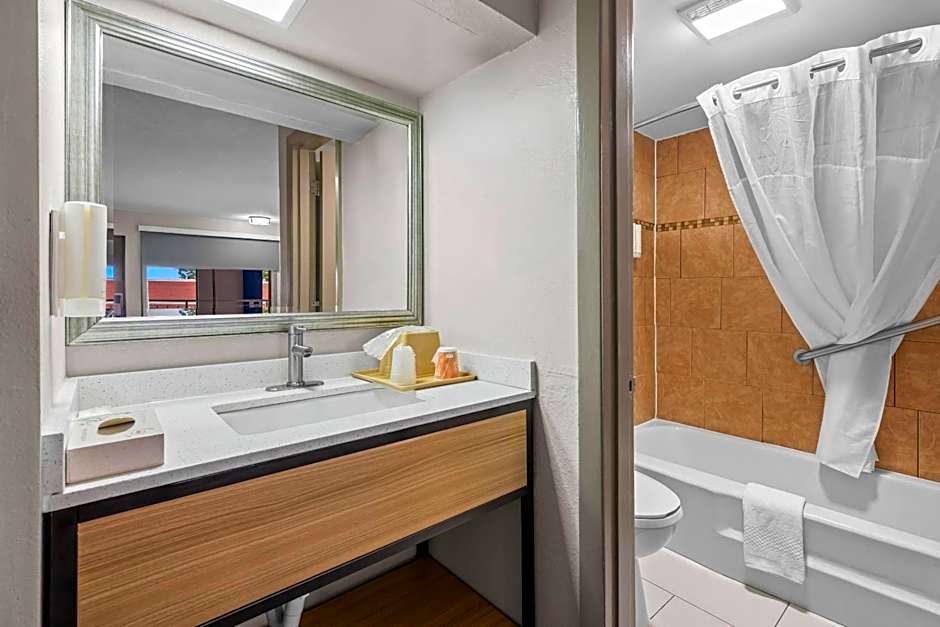 Park Inn by Radisson Weldon - Roanoke Rapids