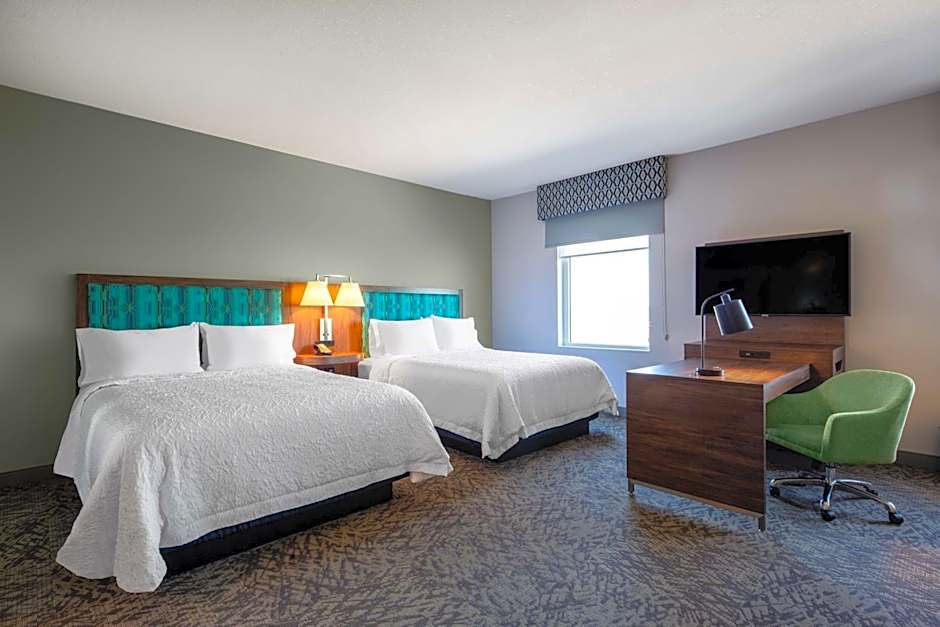 Hampton Inn By Hilton & Suites Edmonton St. Albert, AB