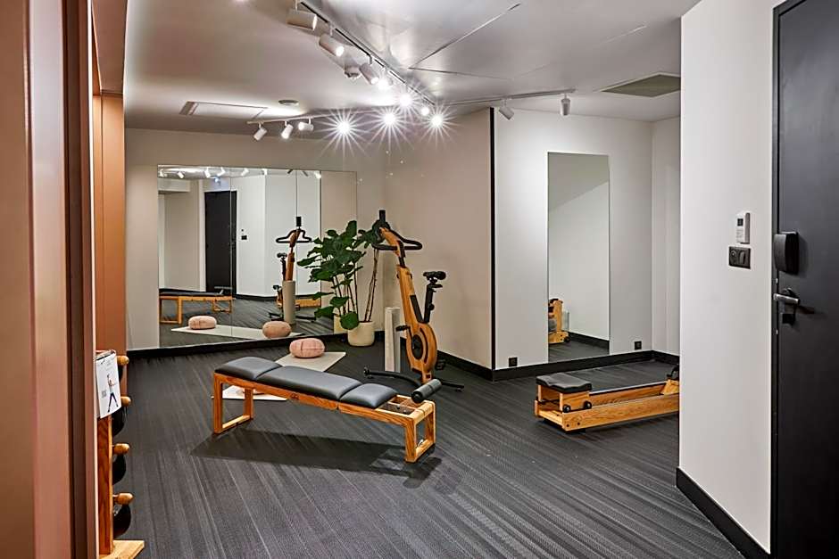 Tribe Paris La Defense Esplanade