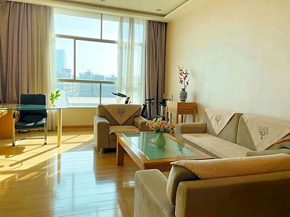 Cheerful Hotel