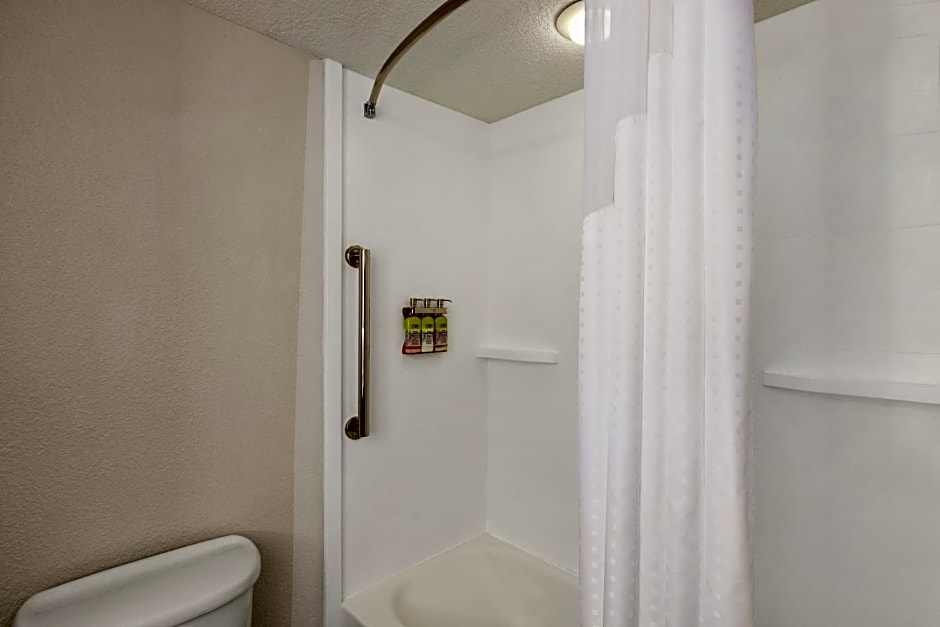 Holiday Inn Express Hotel & Suites Pembroke Pines Sheridan Street