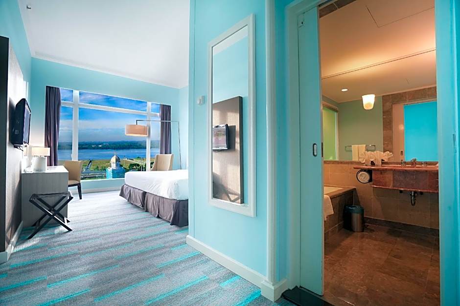 Photo 1 of 8 of Executive, Sea View