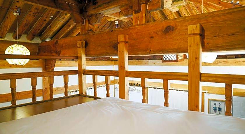 Samlockhon Hanok Guesthouse