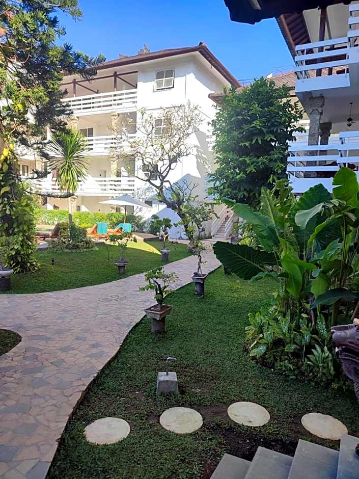 Sari Bunga Hotel - Legian, walking distance to Legian Beach