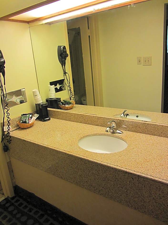 Days Inn by Wyndham Midland