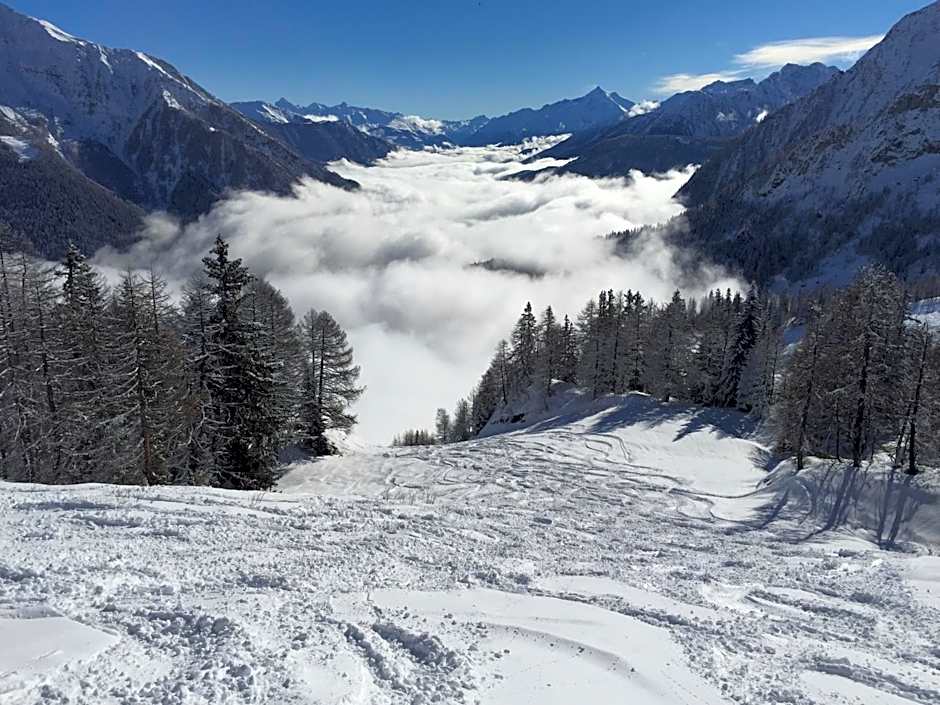 Le Massif Hotel & Lodge Courmayeur The Leading Hotels of the World