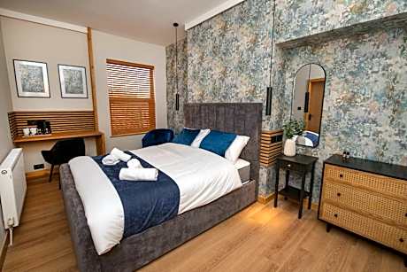 Amber Hotel with access to shared kitchen