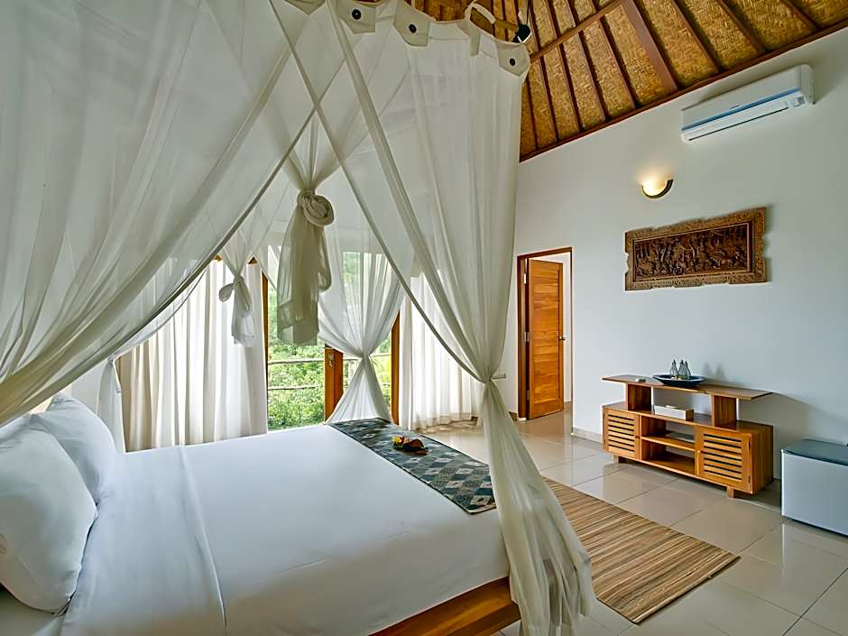 Lembongan Cliff Villas