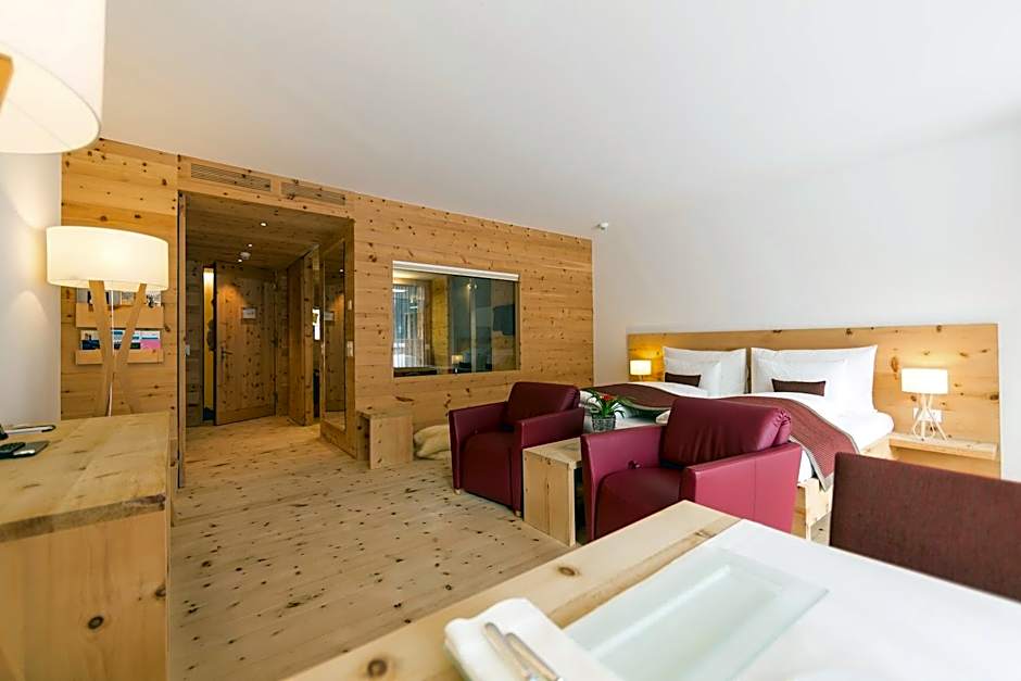 Relais & Châteaux IN LAIN Hotel Cadonau