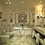 Hotel Savoy