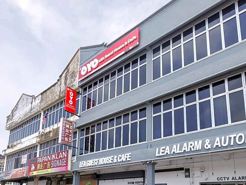 SUPER OYO 1145 Lea Guest House & Cafe