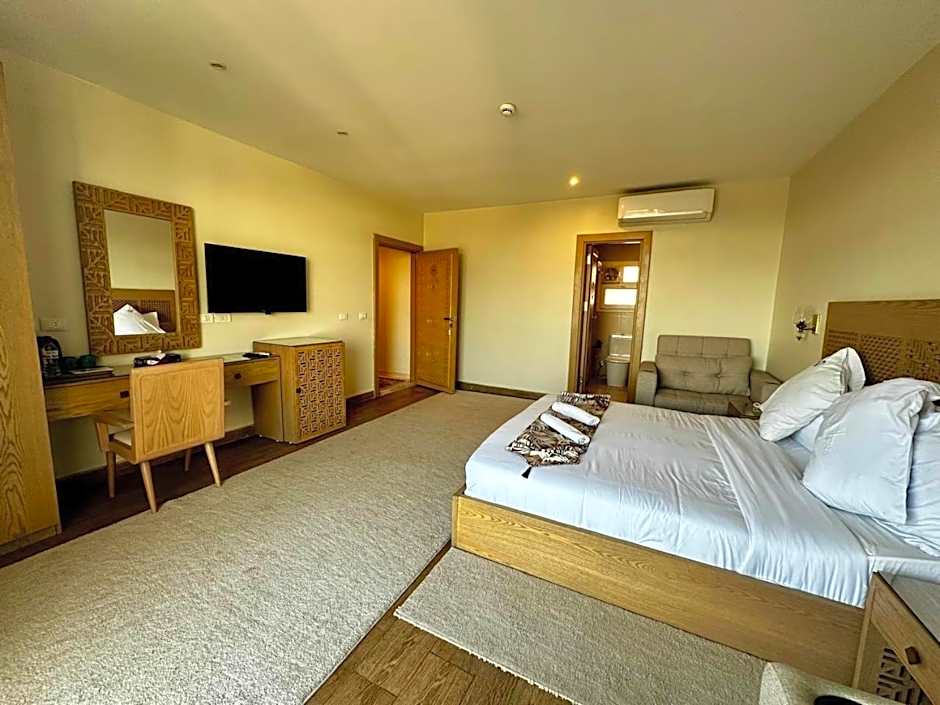 DouDou Pyramids View Hotel