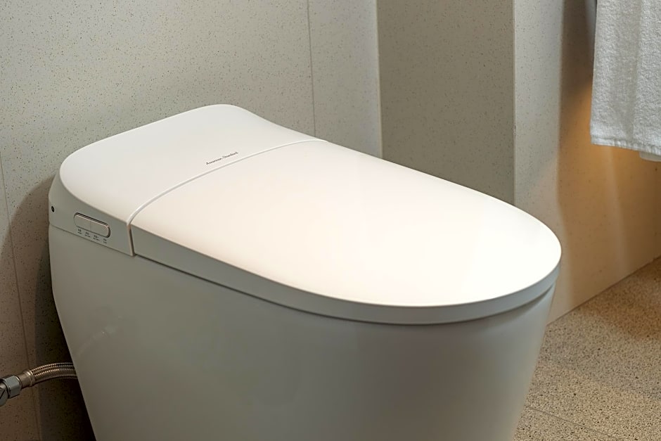 Holiday Inn Express Qingdao Shibei By IHG