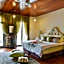 Heeren Straits Hotel