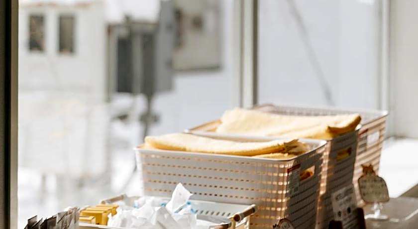 Hotel Justice - Ski IN Ski OUT - Private bathroom, next to the ski lift station