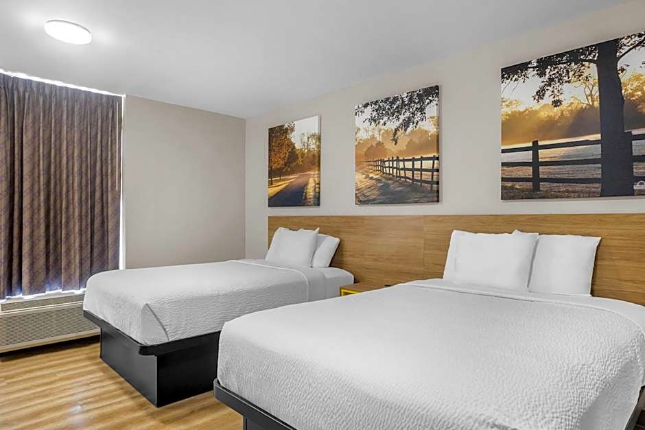 Days Inn by Wyndham Adel