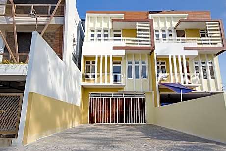 OYO Life 3531 Wisma Eka