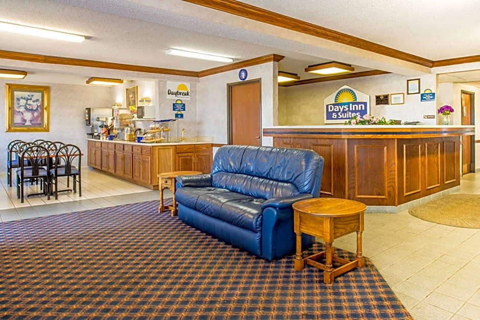 Days Inn by Wyndham Pontoon Beach
