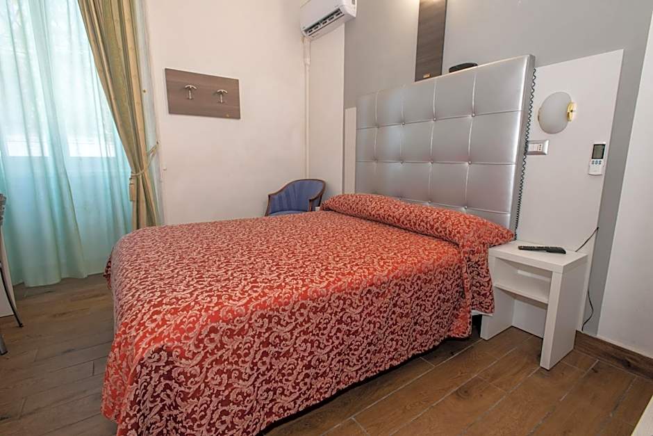 Hotel Piola