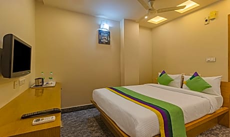 Itsy Hotels Kruthika Inn
