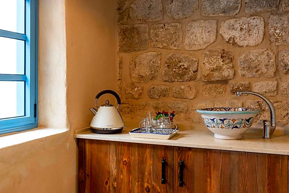 Arabesque Arts & Residency