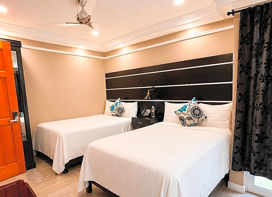 Hotel Cacaxtla Collection