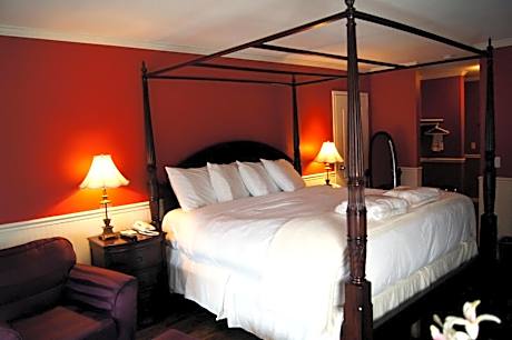 King Romance Room- River View