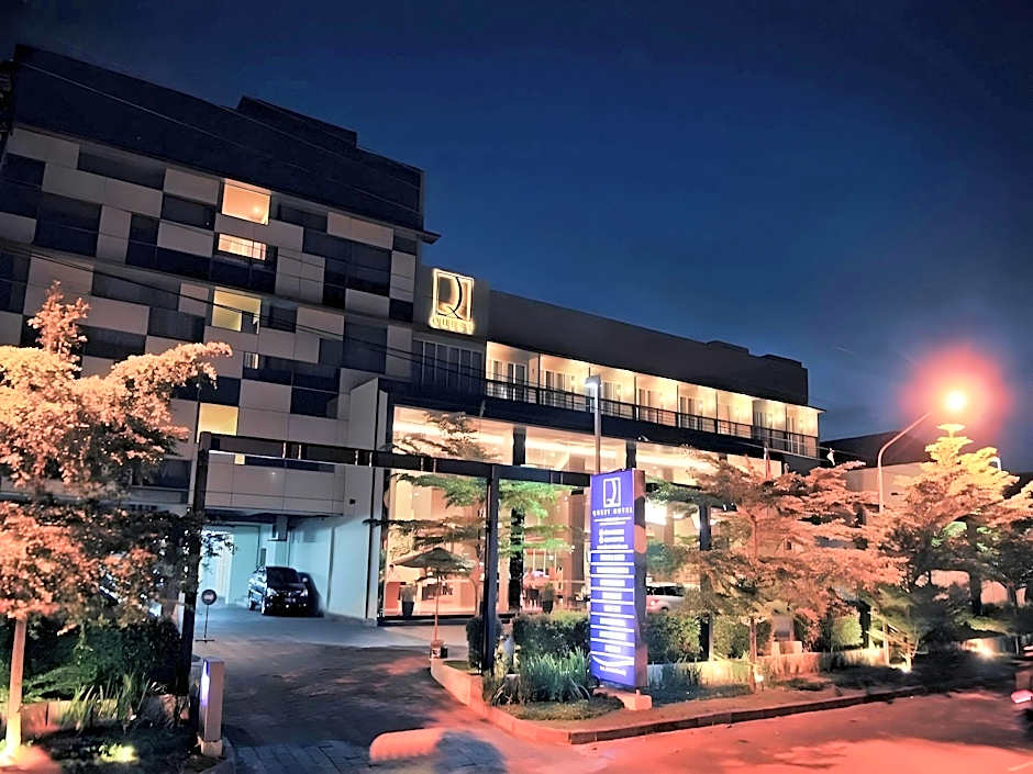 Quest Hotel Simpang Lima - Semarang by ASTON
