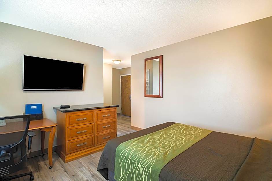 Rodeway Inn & Suites Portland West - Beaverton