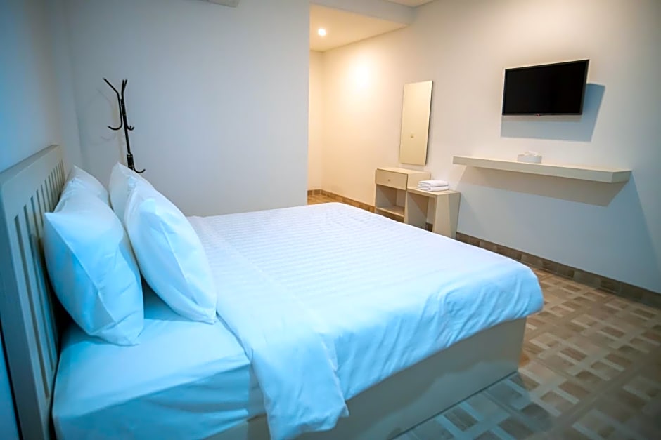 Elephant Inn and Suite by Sajiwa