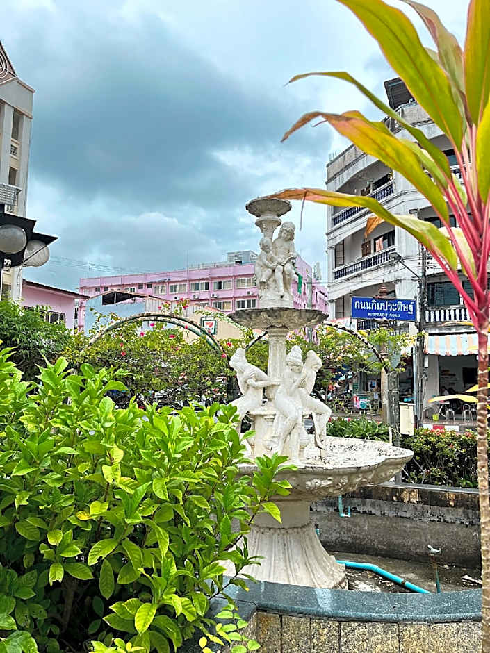 BP Grand Tower Hotel