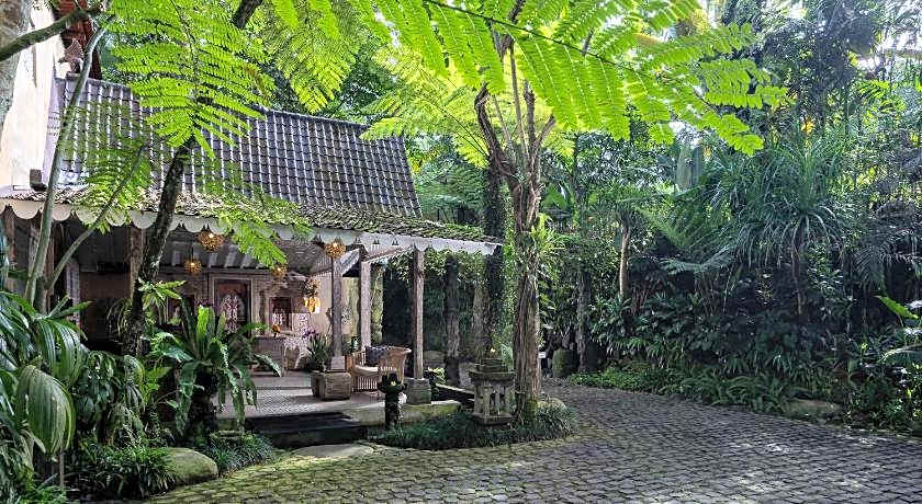 Pramana Giri Kusuma