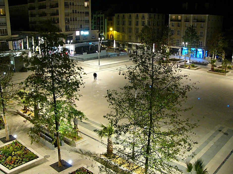 Hotel Le Bourbon Pau Centre