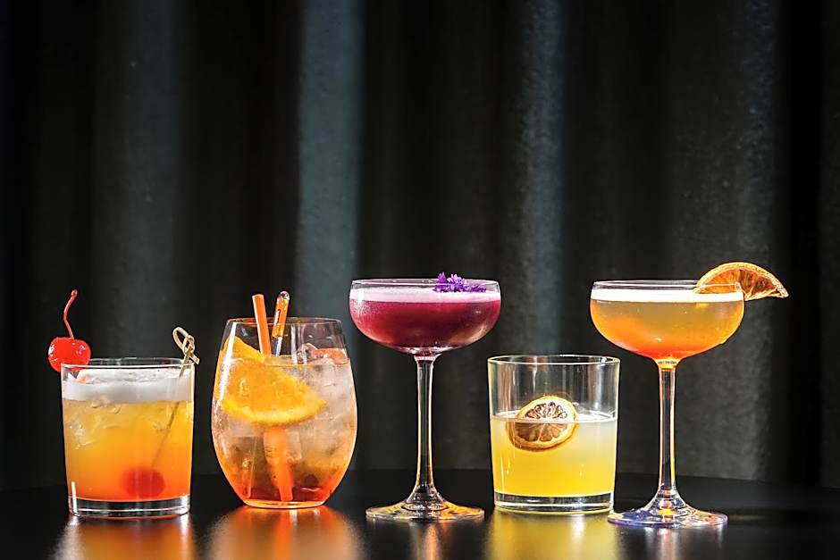 East Hotel and Apartments