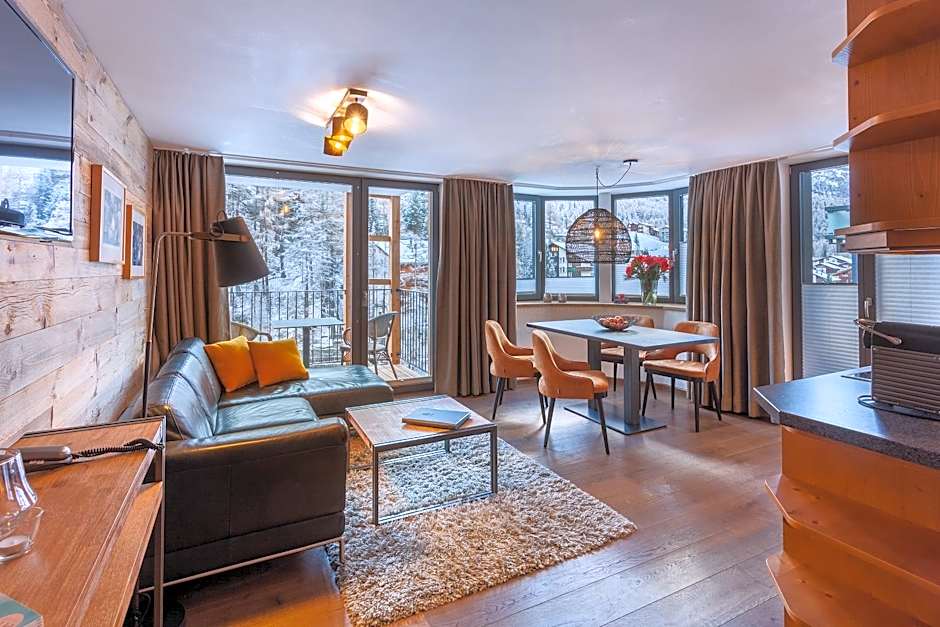 22 Summits Apartments