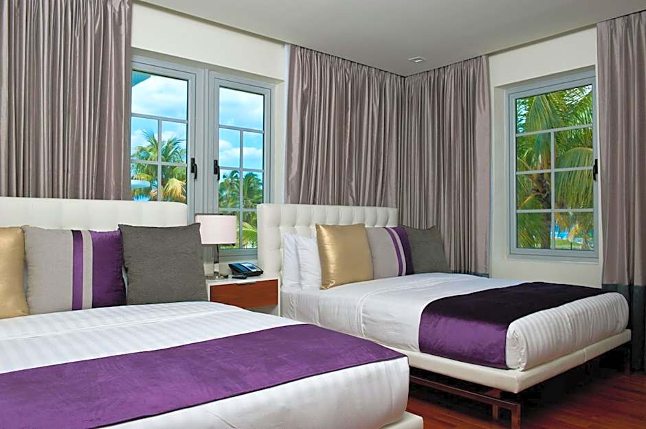 Photo 1 of 6 of 2 Queen Beds