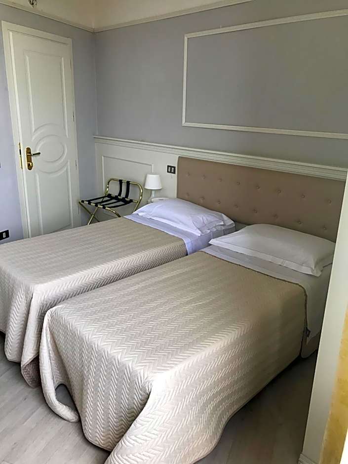 Hotel Ariston
