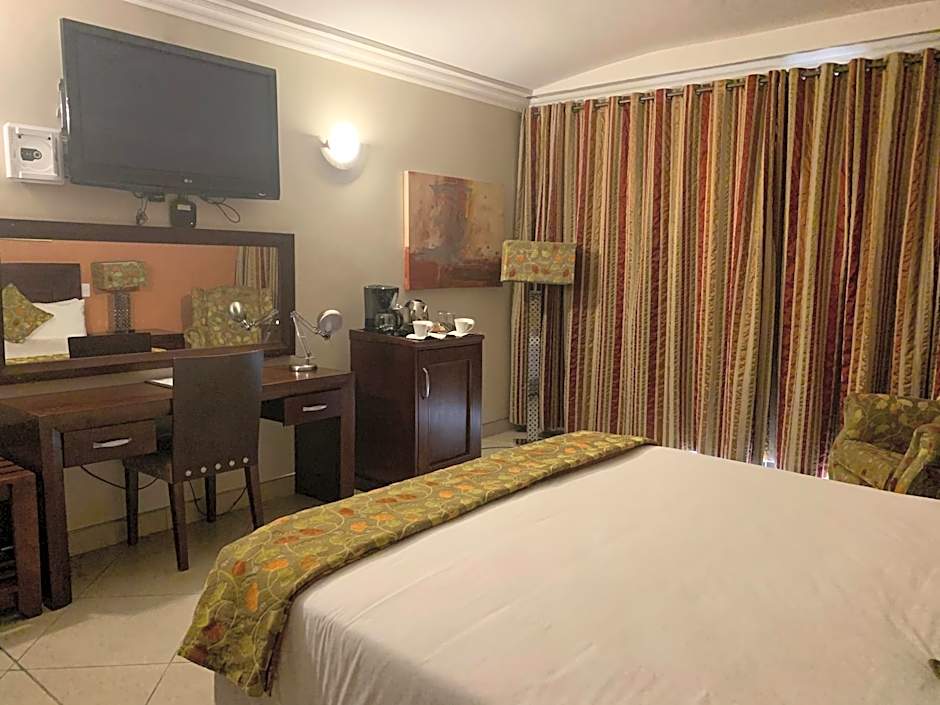 Royal Hotel
